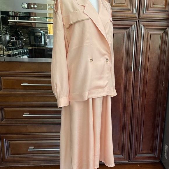 Eleanor P Brenner Women's Vintage 100% Silk Power Pink Jacket /Skirt 2 pc set - Picture 3 of 14